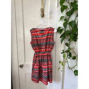 Feathers women’s size medium abstract dress